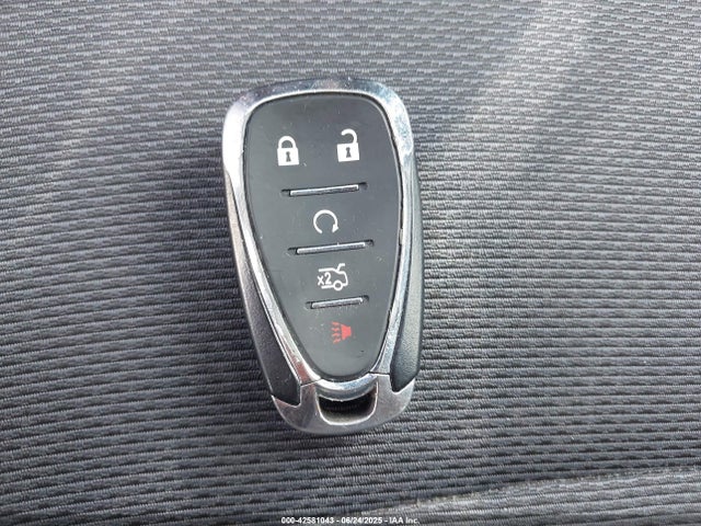 Chevrolet le2 -di: direct injection, vvt: variable valve timing, gen, alum 2018 1G1BE5SM2J7165735 Image 11