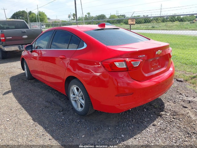 Chevrolet le2 -di: direct injection, vvt: variable valve timing, gen, alum 2018 1G1BE5SM2J7165735 Image 3