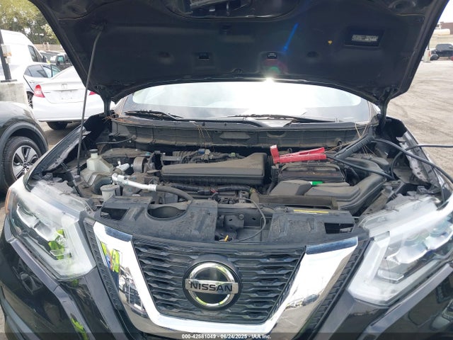 Nissan 2018 2018 JN8AT2MT1JW453333 Image 10