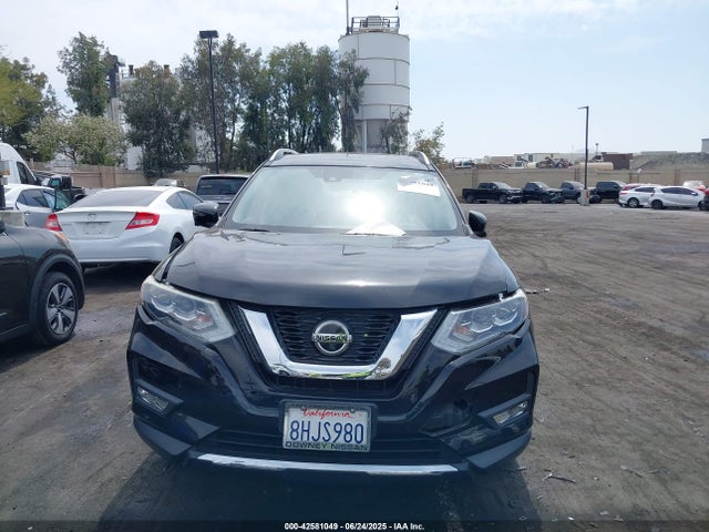 Nissan 2018 2018 JN8AT2MT1JW453333 Image 12