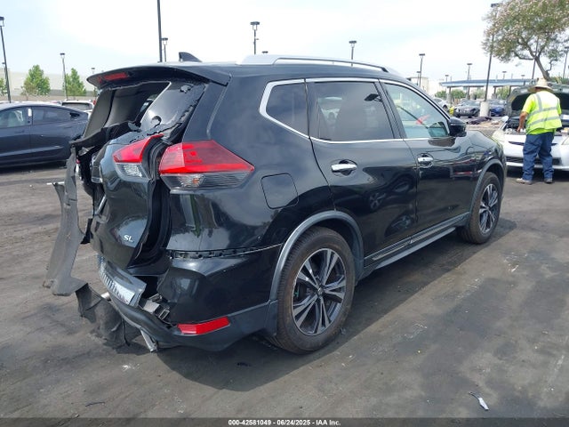 Nissan 2018 2018 JN8AT2MT1JW453333 Image 4
