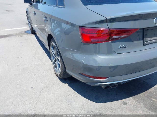 Audi 2.0 tfsi 2018 WAUAUGFF4J1067786 Image 18