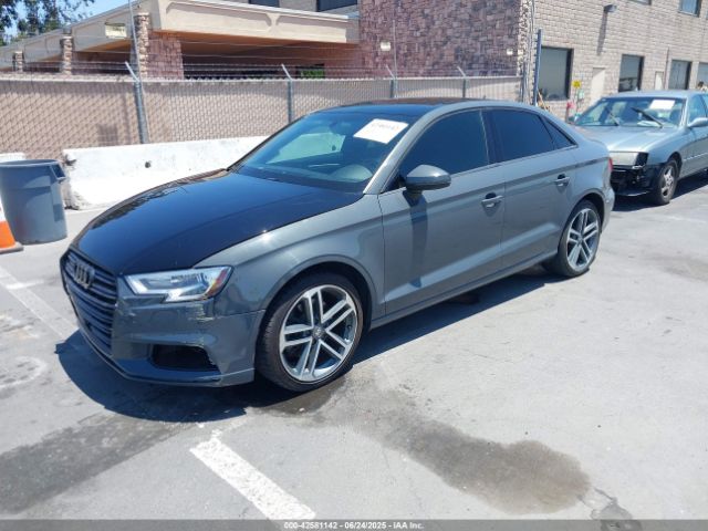 2018 AUDI A3 WAUAUGFF4J1067786 Photo 1