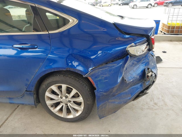 1C3CCCCB6FN760212 Chrysler 2015