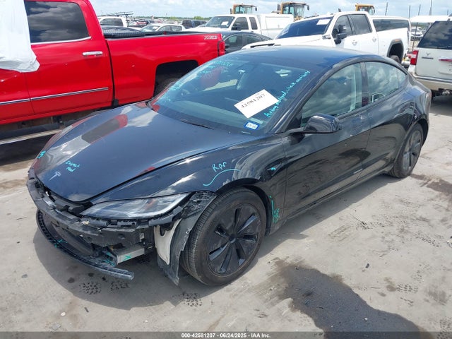 2024 TESLA MODEL 3 5YJ3E1EAXRF734469 Photo 1
