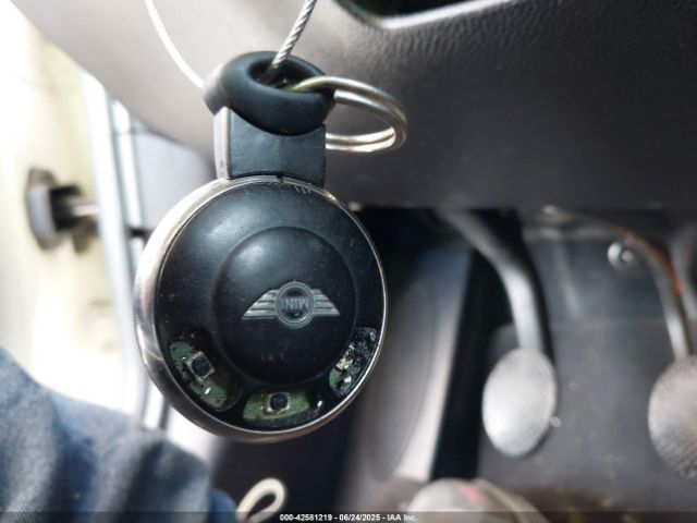 2007 MINI COOPER WMWMF33557TL67653 Photo 10