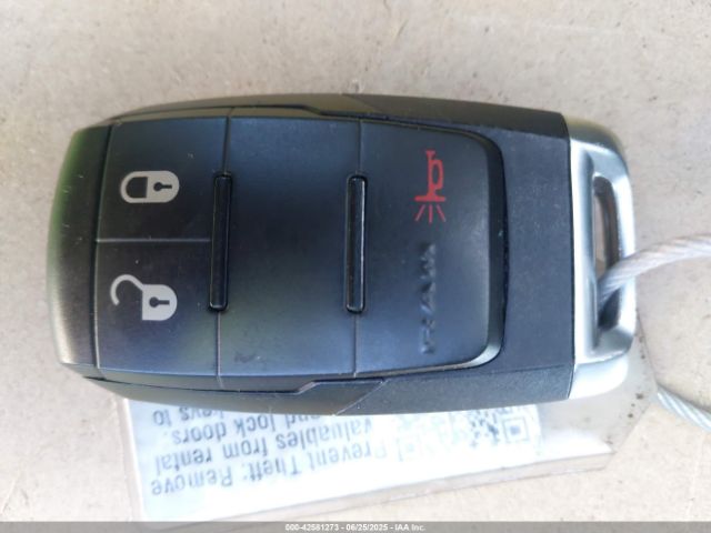 3C6UR5DL5RG100751 RAM 2500