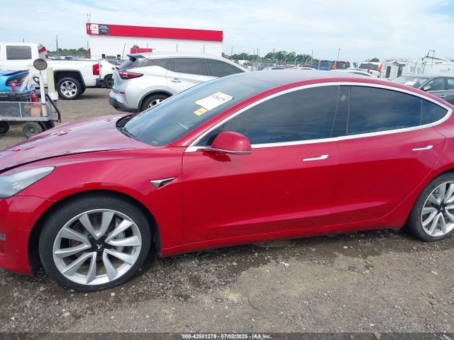 2018 TESLA MODEL 3 5YJ3E1EBXJF112063 Photo 5