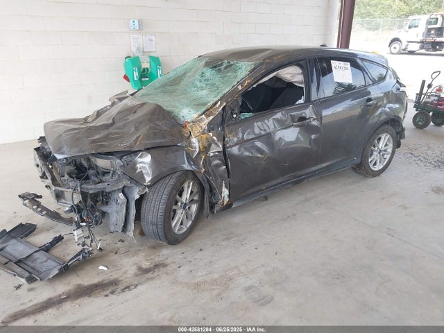 1FADP3K2XGL238417 Ford 2016