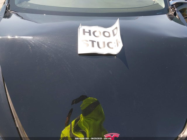 2018 TESLA MODEL 3 5YJ3E1EA1JF011422 Photo 9