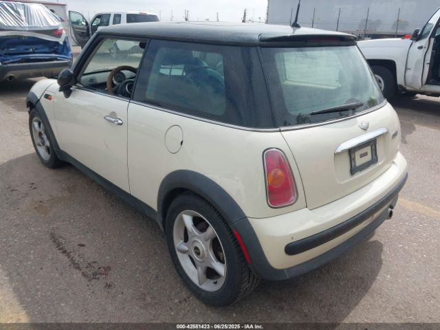 2004 MINI COOPER WMWRC334X4TJ56384 Photo 2