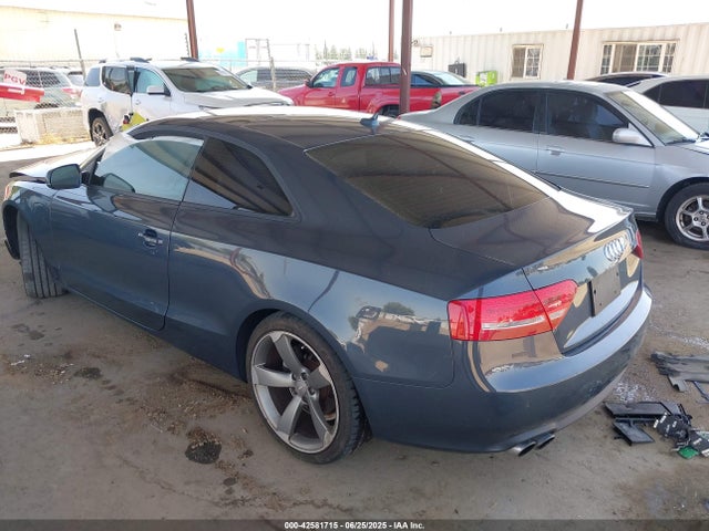 2011 AUDI A5 WAUVFAFR5BA034607 Photo 2