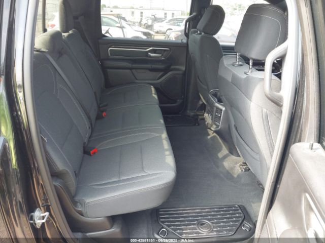 2021 RAM 1500 1C6SRFFT4MN818902 Photo 7