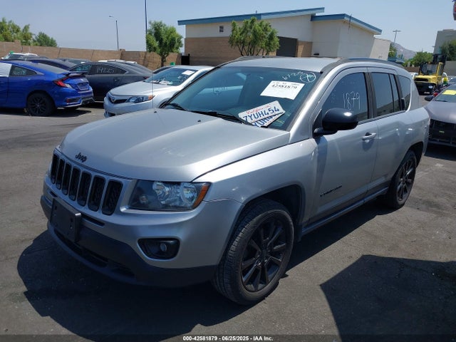 Jeep 2015 2015 1C4NJCBA4FD297446 Image 2