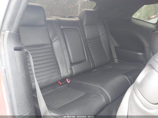 2C3CDZAG6FH722745 Dodge Challenger
