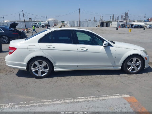Aukcja sprzedaży 2010 Mercedes-benz C 300 Luxury/sport, vin: WDDGF5EB7AF370726, numer aukcji: 42582093