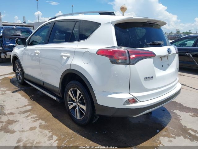 2017 TOYOTA RAV4 JTMWFREV9HJ703359 Photo 2