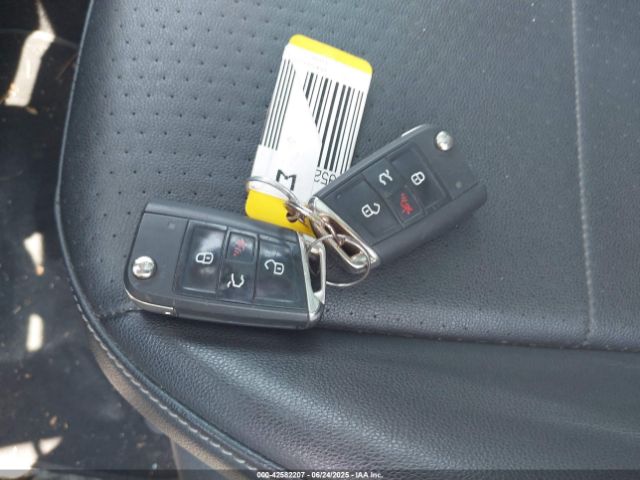 3VV3B7AX5KM049529 Volkswagen 2019