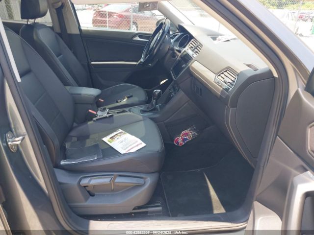 3VV3B7AX5KM049529 Volkswagen 2019