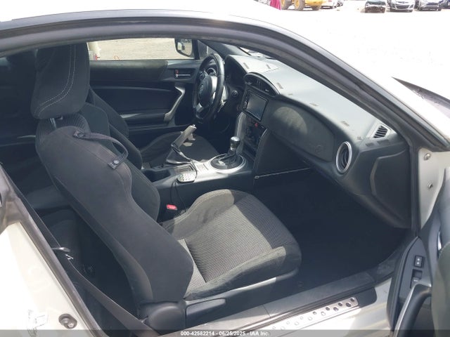 JF1ZNAA14H8701617 Toyota na