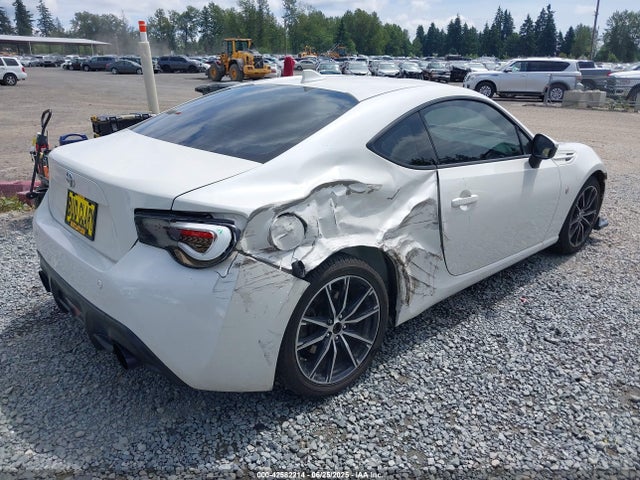 JF1ZNAA14H8701617 Toyota na