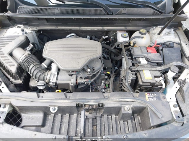 1GKKNLLS8PZ168729 GMC lgx