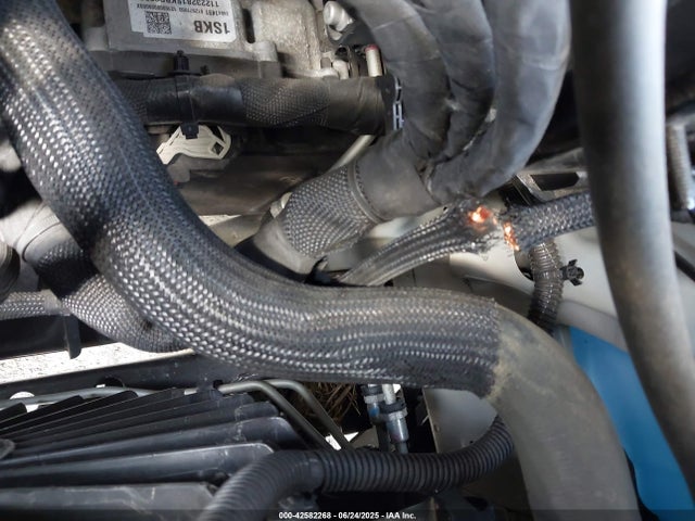 1GKKNLLS8PZ168729 GMC lgx