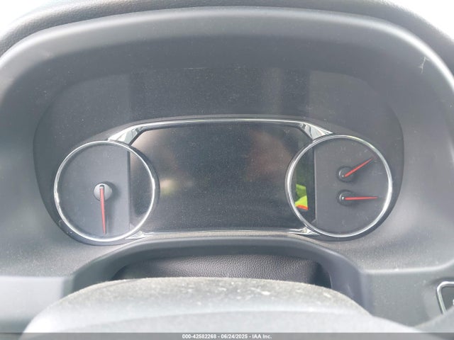 1GKKNLLS8PZ168729 GMC lgx