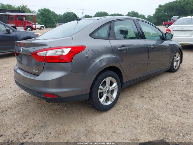 Ford 2014 2014 1FADP3F20EL244816 Image 4