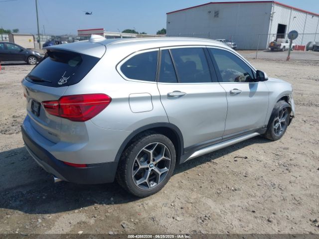 2018 BMW X1 WBXHT3C39J5L27926 Photo 3