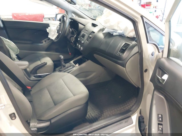 KIA dohc mpi nu 2015 KNAFK4A68F5312543 Image 5