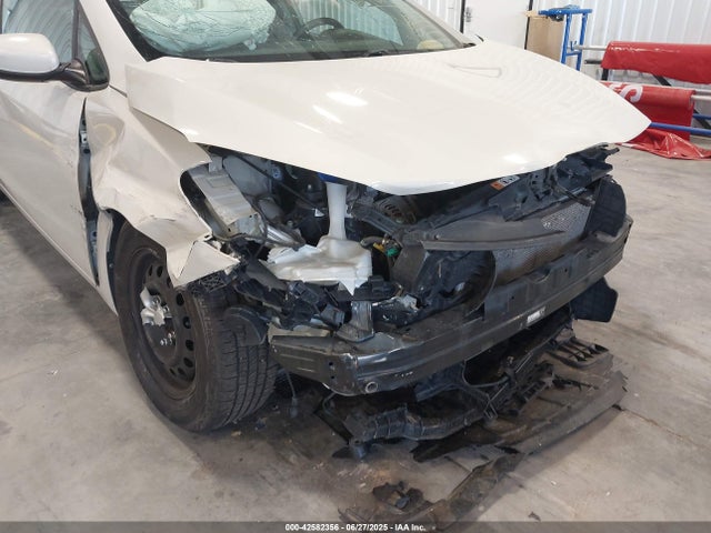KIA dohc mpi nu 2015 KNAFK4A68F5312543 Image 6