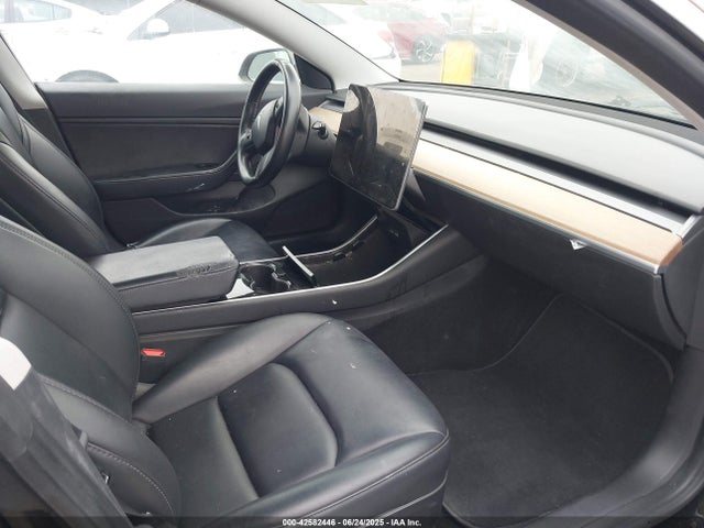 2018 TESLA MODEL 3 5YJ3E1EA9JF176067 Photo 4