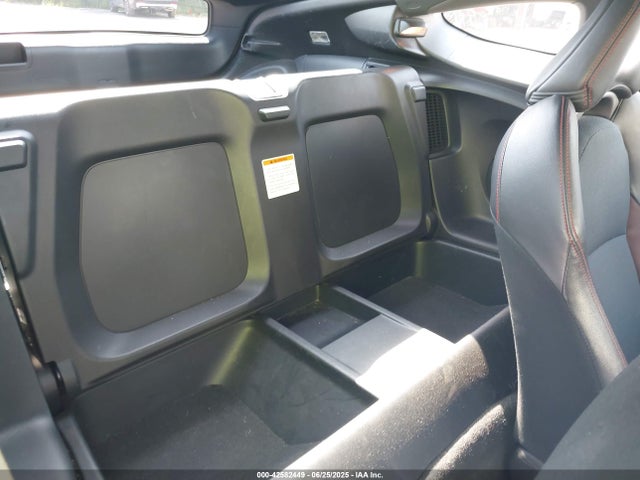 JHMZF1C69ES000584 Honda lea1