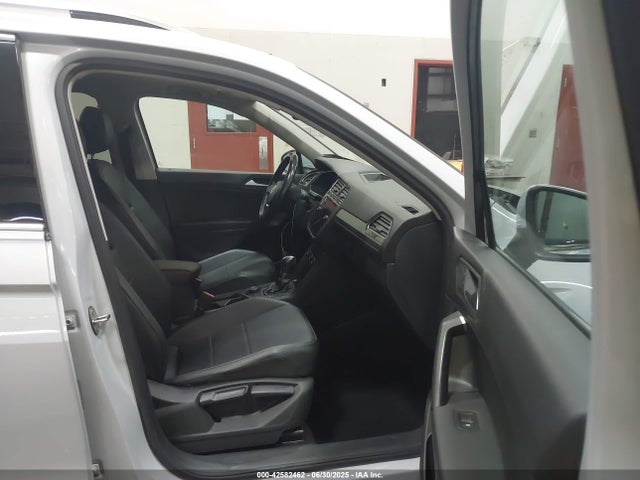 Volkswagen 2019 2019 3VV2B7AX6KM051866 Image 5