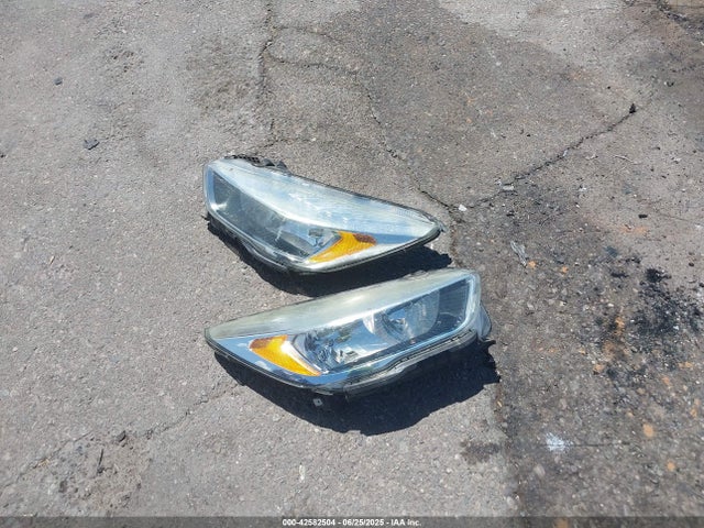 1FMCU0F78HUA82825 Ford 2.5l i-vct