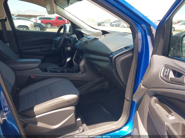 1FMCU0F78HUA82825 Ford 2.5l i-vct