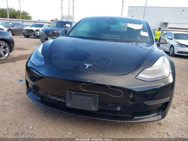 5YJ3E1EB9PF415232 Tesla MODEL 3
