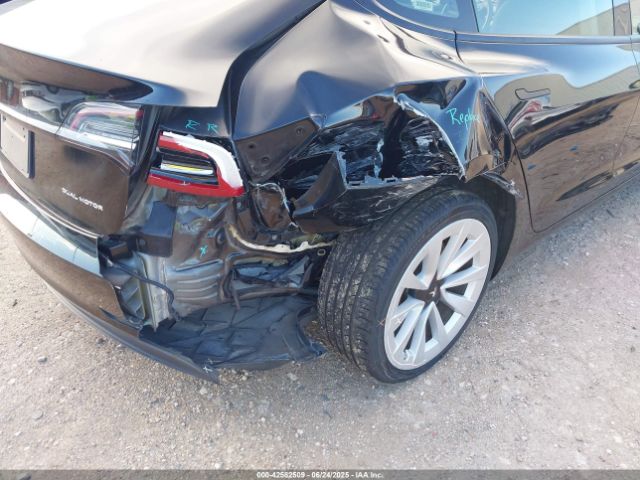 5YJ3E1EB9PF415232 Tesla MODEL 3