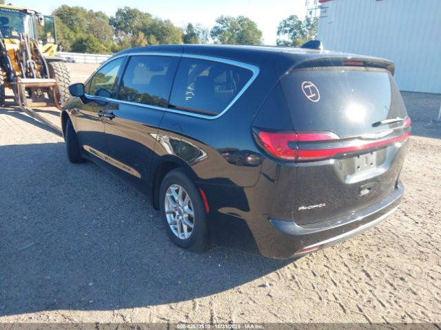 2024 CHRYSLER PACIFICA 2C4RC1BG2RR135854 Photo 2