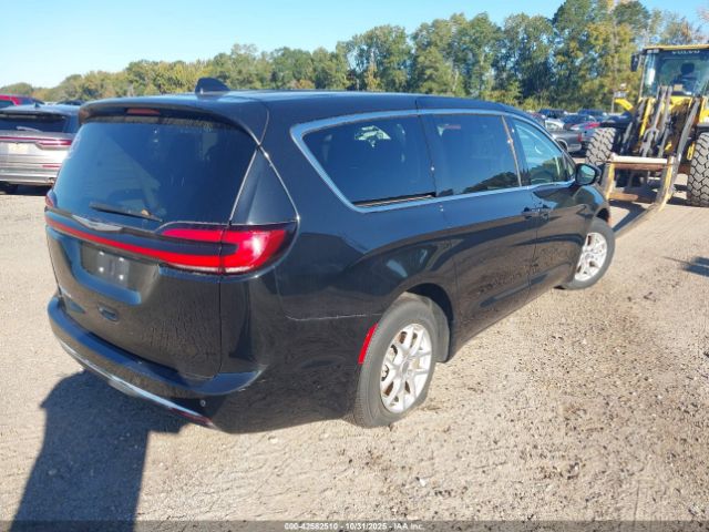 2024 CHRYSLER PACIFICA 2C4RC1BG2RR135854 Photo 3