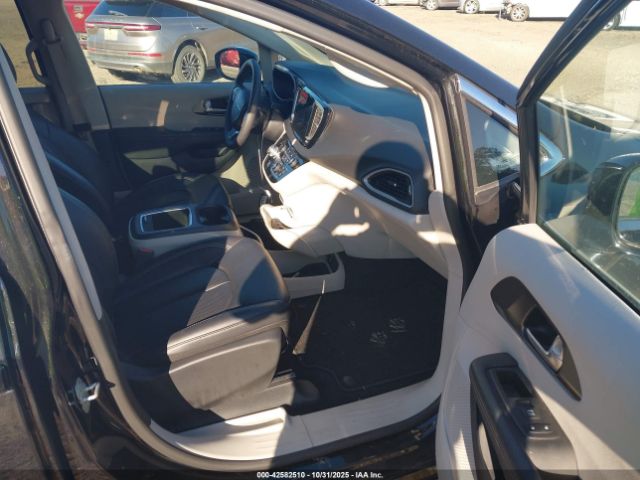 2024 CHRYSLER PACIFICA 2C4RC1BG2RR135854 Photo 4