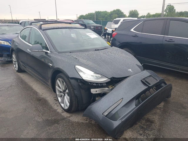 2018 TESLA MODEL 3 5YJ3E1EB2JF054854 Photo 0