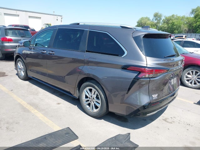 5TDZSKFCXRS111079 Toyota a25a-fxs