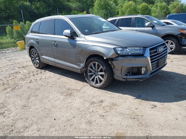 2017 AUDI Q7 WA1LAAF73HD056940 Photo 0