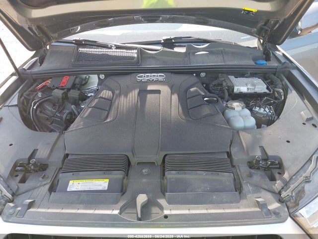 2017 AUDI Q7 WA1LAAF73HD056940 Photo 9