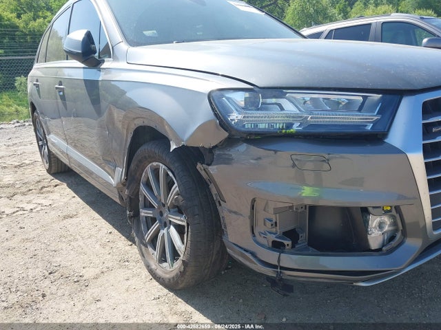 2017 AUDI Q7 WA1LAAF73HD056940 Photo 5