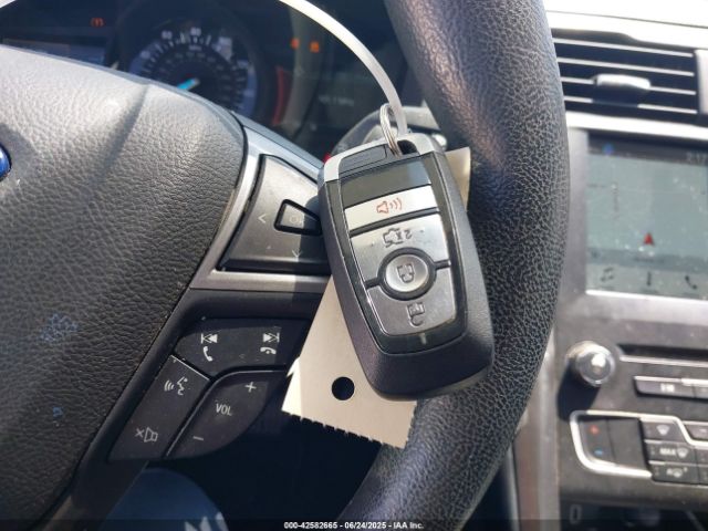 3FA6P0H75JR180901 Ford 2018