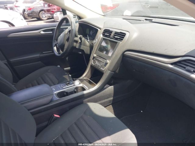 3FA6P0H75JR180901 Ford 2018