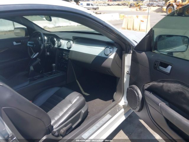 2006 FORD MUSTANG 1ZVHT82H365238039 Photo 4